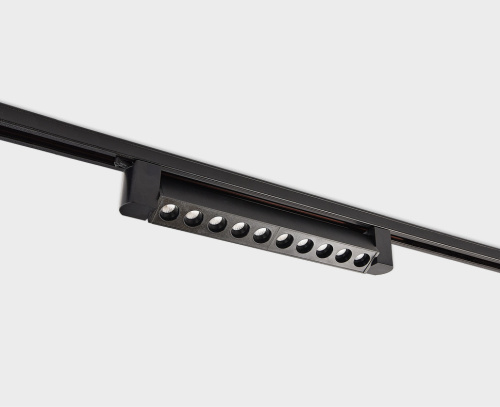IT08-8031 black 3000K светильник трековый