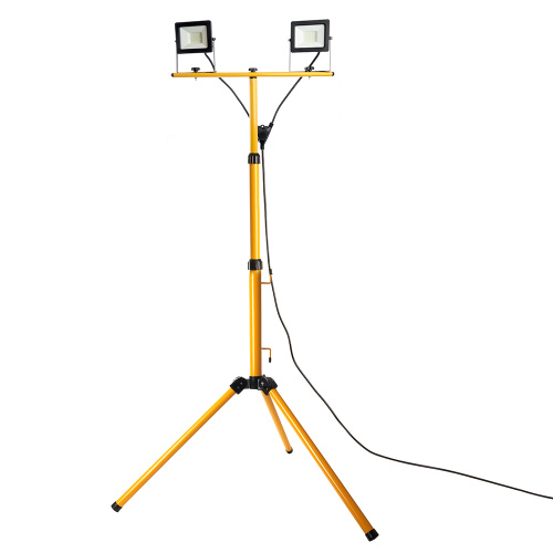 Светодиодный прожектор Feron LL-502 на штативе IP65 2*30W 6400K Светодиодный прожектор Feron LL-502 на штативе IP65 2*30W 6400K