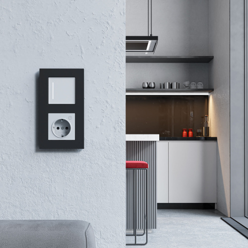 Рамка из поликарбоната на 2 поста Slab черный софт W0022908 фото 5 Рамка из поликарбоната на 2 поста Slab черный софт W0022908 фото 5