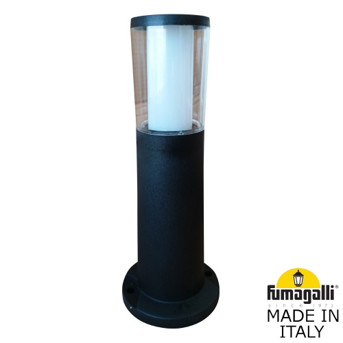 Ландшафтный фонарь FUMAGALLI CARLO 400 DR1.574.000.AXU1L фото 4 Ландшафтный фонарь FUMAGALLI CARLO 400 DR1.574.000.AXU1L фото 4