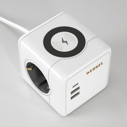 Розеточный блок 3-местный + 3×USB + беспроводная зарядка W6513501 Розеточный блок 3-местный + 3×USB + беспроводная зарядка W6513501