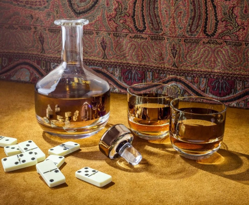 Графин Tank Whiskey Copper фото 3 Графин Tank Whiskey Copper фото 3