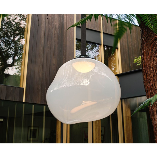 Портативный светильник Melt Large Opal LED фото 4 Портативный светильник Melt Large Opal LED фото 4