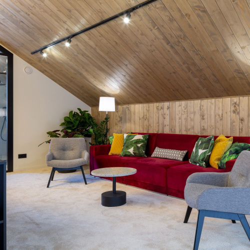 Однофазный шинопровод черный 3м 85081/00 фото 6 Однофазный шинопровод черный 3м 85081/00 фото 6