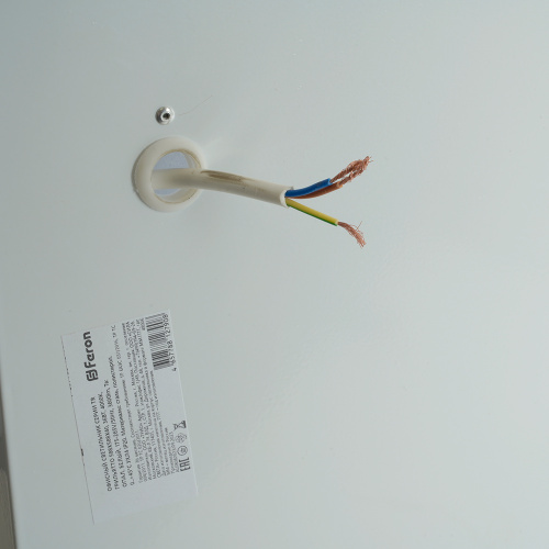 Офисный светильник серии TR Грильятто 588х588х40, 36Вт, 4000К, опал фото 2