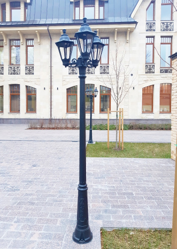 Fumagalli Садово-парковый фонарь FUMAGALLI RICU BISSO/RUT 3L E26.157.S30.AXE27 фото 9 Fumagalli Садово-парковый фонарь FUMAGALLI RICU BISSO/RUT 3L E26.157.S30.AXE27 фото 9