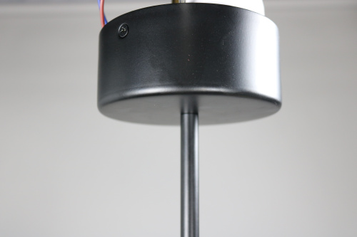 Люстра на штанге черная LED 40Вт 70см Zortes LUNAR ZRS.01243.04 фото 5 Люстра на штанге черная LED 40Вт 70см Zortes LUNAR ZRS.01243.04 фото 5