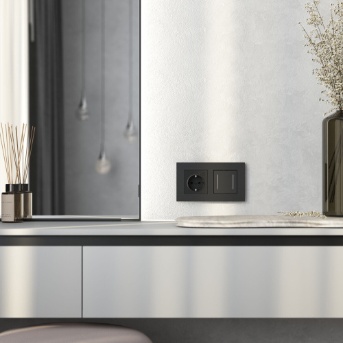 Рамка из поликарбоната на 2 поста Slab черный софт W0022908 фото 4 Рамка из поликарбоната на 2 поста Slab черный софт W0022908 фото 4