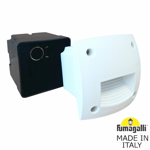 Светильник для подсветки лестниц встраиваемый FUMAGALLI LETI 100 Square-ST 3C4.000.000.WYG1L фото 2 Светильник для подсветки лестниц встраиваемый FUMAGALLI LETI 100 Square-ST 3C4.000.000.WYG1L фото 2