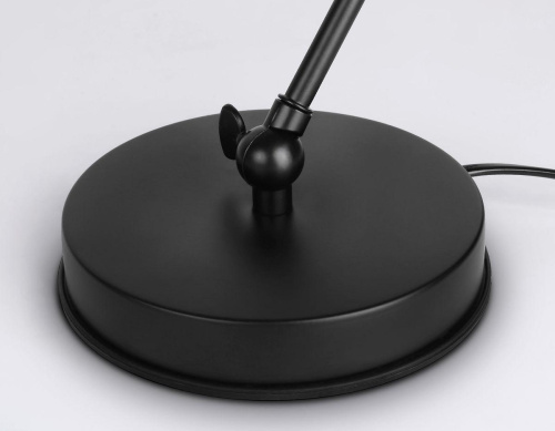 Настольная лампа Ambrella light Traditional TR8153 фото 5 Настольная лампа Ambrella light Traditional TR8153 фото 5