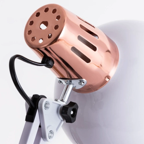 Офисная настольная лампа Arte Lamp LUXO A2016LT-1WH фото 3 Офисная настольная лампа Arte Lamp LUXO A2016LT-1WH фото 3
