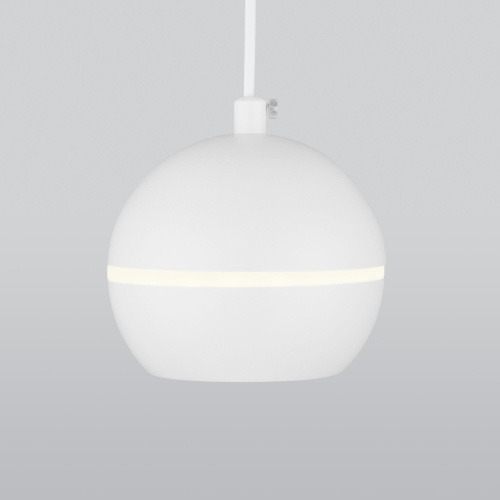 Подвесной светодиодный светильник DLS023 9W 4200K белый Подвесной светодиодный светильник DLS023 9W 4200K белый