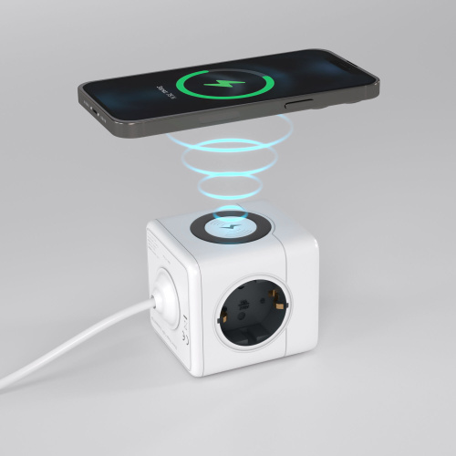 Розеточный блок 3-местный + 3×USB + беспроводная зарядка W6513501 фото 6 Розеточный блок 3-местный + 3×USB + беспроводная зарядка W6513501 фото 6