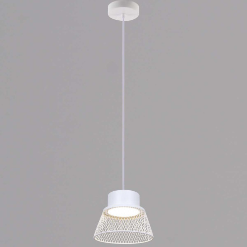 Люстра Reluce 01109-0.9-01 WT