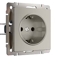 Розетка с заземлением и шторками (дымчатый) W1271104
