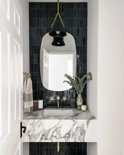 Черное настенное зеркало "Вейл" Черное настенное зеркало "Вейл"