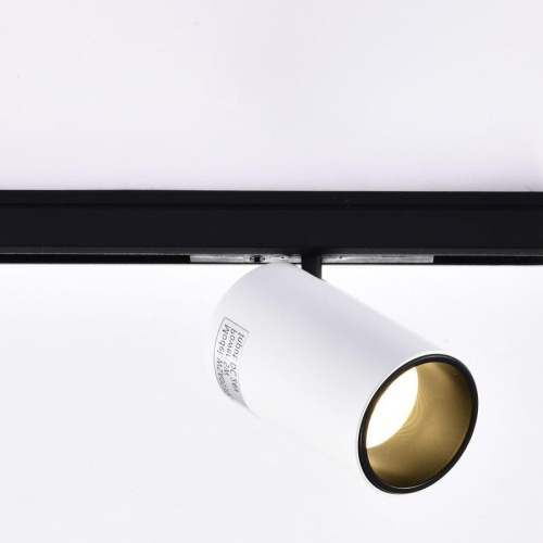 Трековый светильник Wertmark WTL WTL.O10.007.30.03 Трековый светильник Wertmark WTL WTL.O10.007.30.03