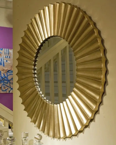 Зеркало в круглой золотой раме "Гарднер" Зеркало в круглой золотой раме "Гарднер"