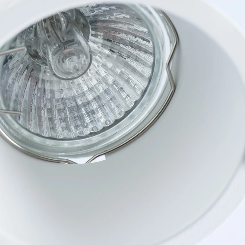 Точечный встраиваемый светильник Arte Lamp GRUS A6667PL-1WH фото 3 Точечный встраиваемый светильник Arte Lamp GRUS A6667PL-1WH фото 3