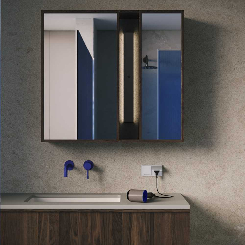 Накладка для розетки с заземлением, защитными шторками и крышкой, S70 (серый) Voltum VLS000816 фото 2