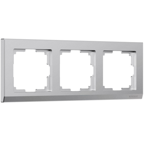 Рамка из поликарбоната на 3 поста Stark серебряный матовый W0031865 Рамка из поликарбоната на 3 поста Stark серебряный матовый W0031865