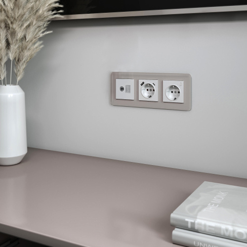 Рамка из стекла на 3 поста Elite дымчатый W0032417 фото 5