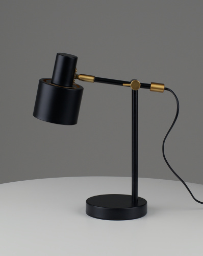 Лампа настольная Moderli V11263-1T Artis фото 9 Лампа настольная Moderli V11263-1T Artis фото 9