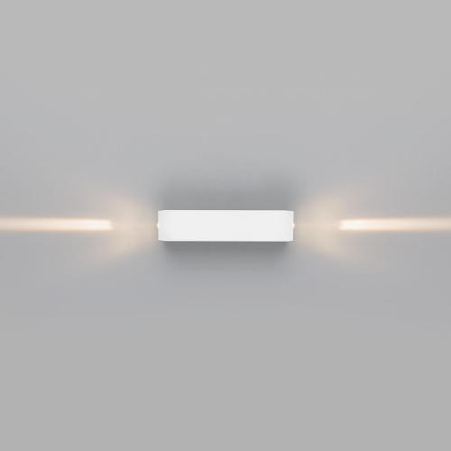 Уличный настенный светодиодный светильник Blaze LED IP54 35136/W белый фото 2