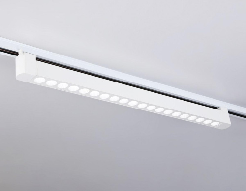 Трековый светодиодный светильник Ambrella light Track System GL6718 фото 3