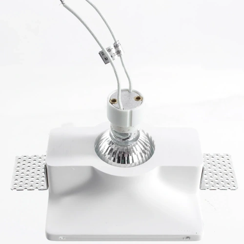 Точечный встраиваемый светильник Arte Lamp INVISIBLE A9110PL-1WH фото 3 Точечный встраиваемый светильник Arte Lamp INVISIBLE A9110PL-1WH фото 3