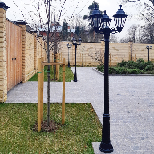 Fumagalli Садово-парковый фонарь FUMAGALLI RICU BISSO/RUT 3L E26.157.S30.AXE27 фото 7 Fumagalli Садово-парковый фонарь FUMAGALLI RICU BISSO/RUT 3L E26.157.S30.AXE27 фото 7
