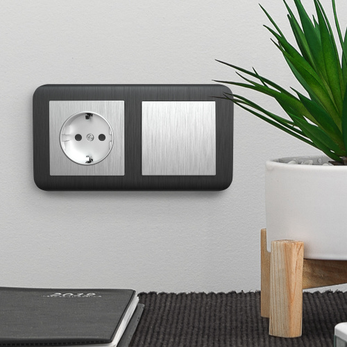 Выключатель одноклавишный cеребряный рифленый W1110009 фото 2