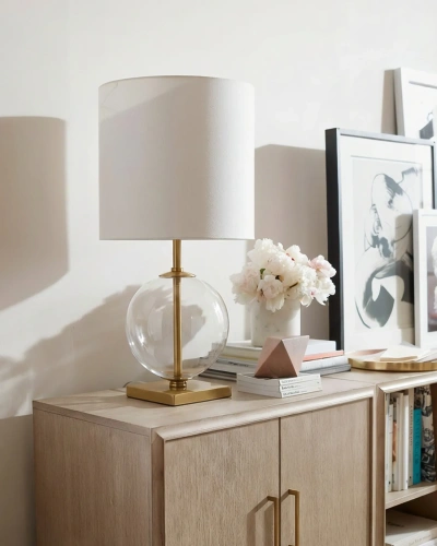 Прозрачная настольная лампа "Иветт" - М