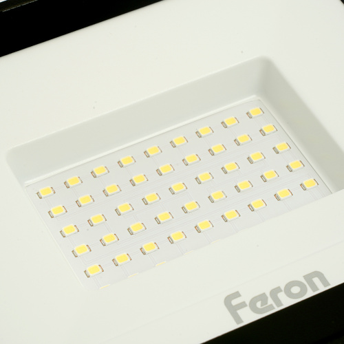Светодиодный прожектор Feron LL-931 IP65 70W 6400K фото 10