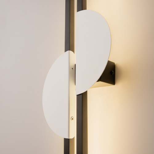 Настенный светильник (бра) Maytoni MOD179WL-L22W4K1 фото 9