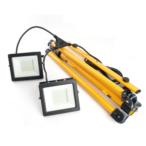 Светодиодный прожектор Feron LL-503 на штативе IP65 2*50W 6400K фото 5 Светодиодный прожектор Feron LL-503 на штативе IP65 2*50W 6400K фото 5