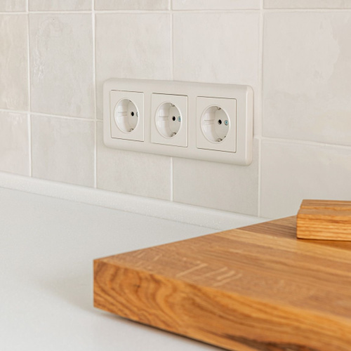 Розетка с заземлением (перламутровый рифленый) W1171013 фото 7 Розетка с заземлением (перламутровый рифленый) W1171013 фото 7