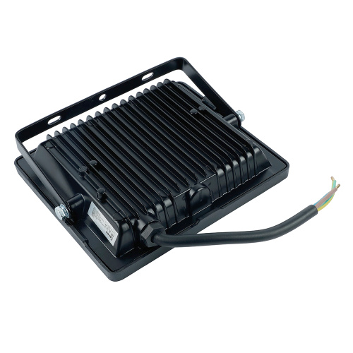 Светодиодный прожектор FERON с датчиком освещенности LL-982 IP65 50W 6400K черный фото 4 Светодиодный прожектор FERON с датчиком освещенности LL-982 IP65 50W 6400K черный фото 4