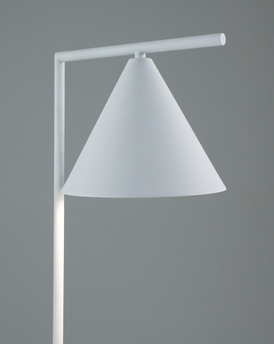 Лампа настольная Moderli V11596-1T Omaha фото 8 Лампа настольная Moderli V11596-1T Omaha фото 8