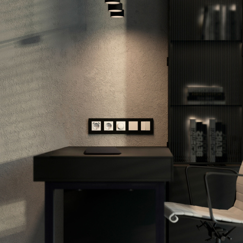 Рамка из поликарбоната на 5 постов Slab черный софт W0052908 фото 4 Рамка из поликарбоната на 5 постов Slab черный софт W0052908 фото 4