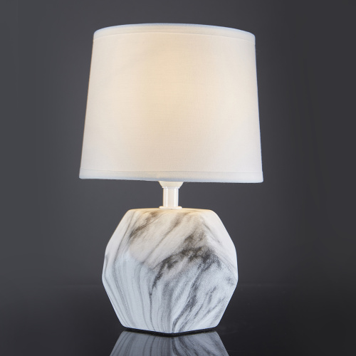 Настольный светильник Escada 10163/T E14*40W White marble фото 3 Настольный светильник Escada 10163/T E14*40W White marble фото 3