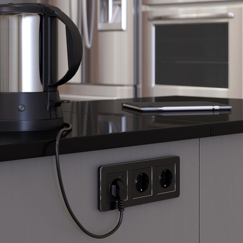 Рамка из металла на 3 поста Platinum черный алюминий W0032608 фото 4