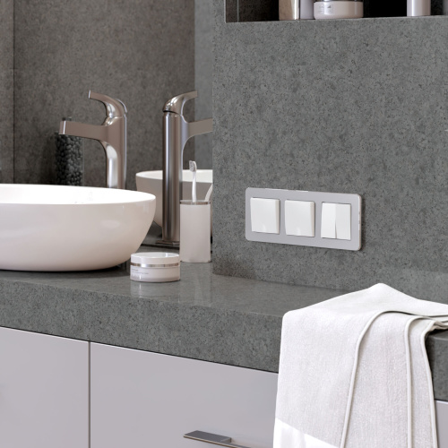 Рамка из металла на 3 поста Platinum алюминий W0032606 фото 3