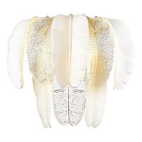 Настенный светильник Wertmark Alexia WE125.03.301