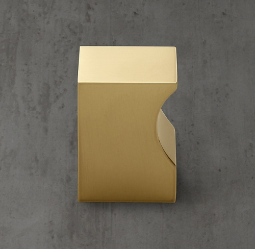 Ручка-кнопка Atelier Large Lac.Burnished Brass фото 3