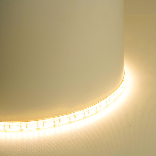 Светодиодная Светодиодная LED лента Feron LS626, 180SMD(2835)/m 17W/m 12V 5000*10*1,22мм 3000К IP65 фото 4