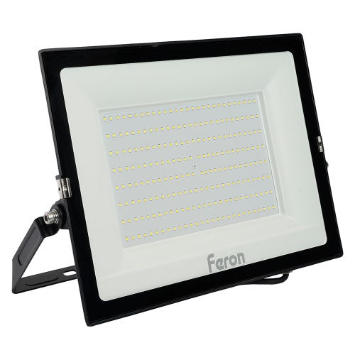 Светодиодный прожектор Feron LL-924 IP65 200W 6400K