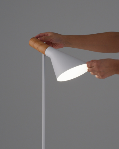 Торшер Moderli V11336-1F Turin фото 9 Торшер Moderli V11336-1F Turin фото 9