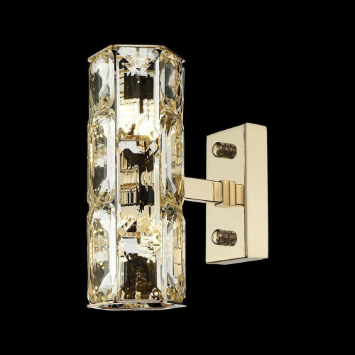 Бра Wertmark Primo WE156.02.301 Бра Wertmark Primo WE156.02.301