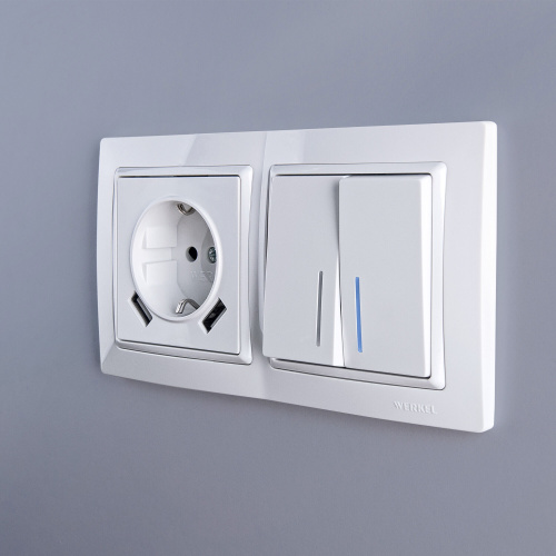 Розетка с заземлением, шторками и USBх2 (белая) W1171501 фото 7 Розетка с заземлением, шторками и USBх2 (белая) W1171501 фото 7